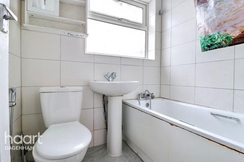 28 Third Avenue, Dagenham, RM10 9BA