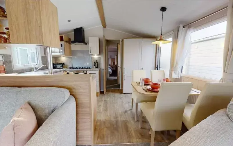 12 Edit Scaled 802x505 F50 50