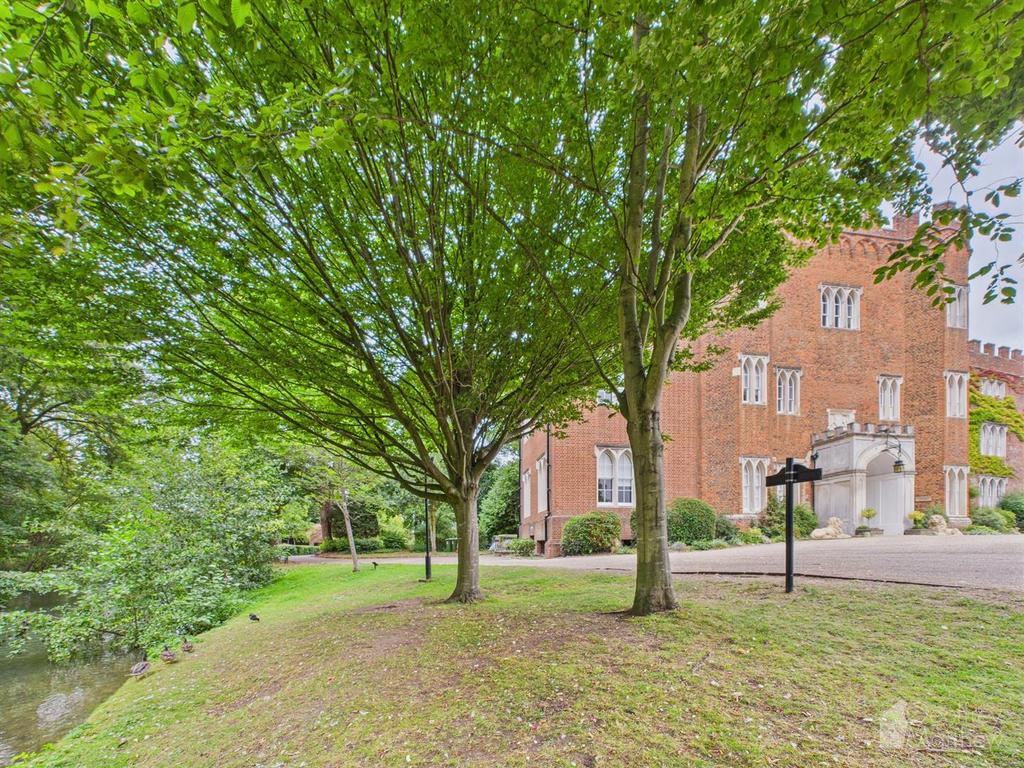 CAM02365 G0-PR0345-STILL006.jpg