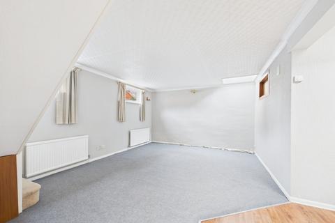 4 bedroom detached house for sale, Station Road, Marlow SL7