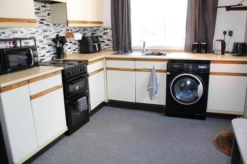 Fitted Kitchen