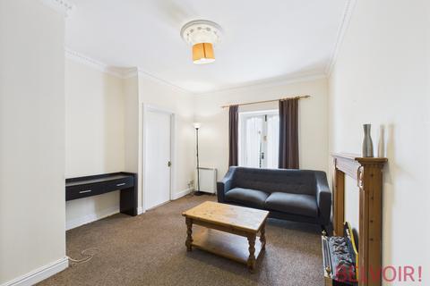 1 bedroom ground floor flat for sale, Leen Court, Nottingham, NG7