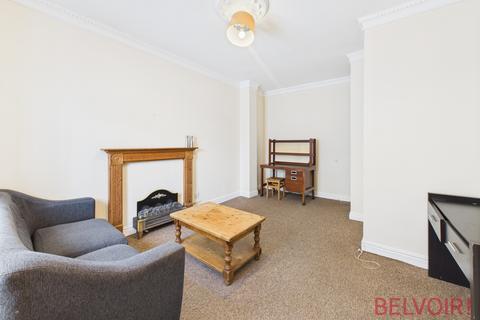 1 bedroom ground floor flat for sale, Leen Court, Nottingham, NG7