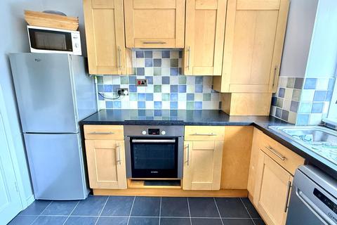 62 Levett Road, Leatherhead, KT22 7EQ