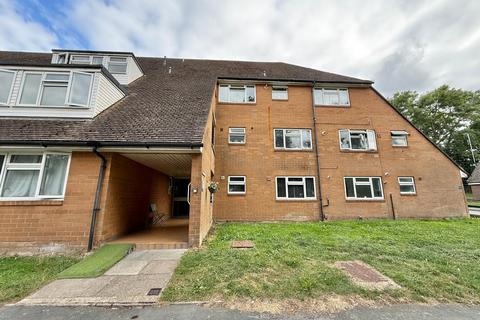 62 Levett Road, Leatherhead, KT22 7EQ