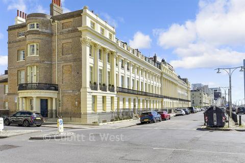 2 bedroom flat for sale, Brunswick Terrace, Hove, East Sussex