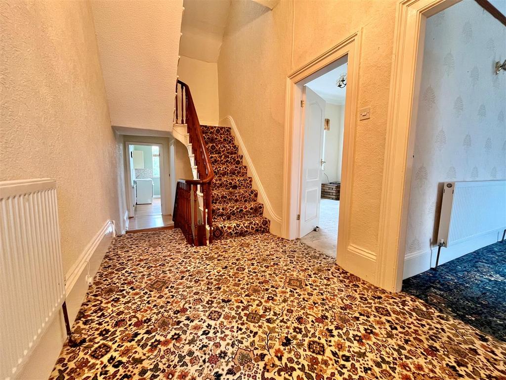 First Floor Landing.jpg
