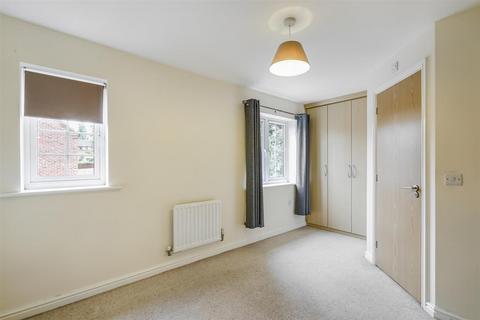8 Beaumont Square, Nottingham, NG8 2HA