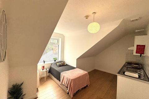 1 bedroom bedsit to rent, Richmond Avenue, Flat 7, Leicester LE2