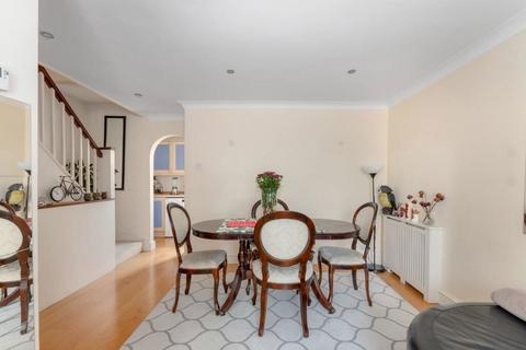 51 Warner Road, London, SE5 9NE