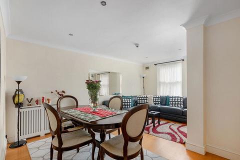 51 Warner Road, London, SE5 9NE