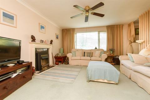 2 bedroom maisonette for sale, Harrison Close, Reigate RH2