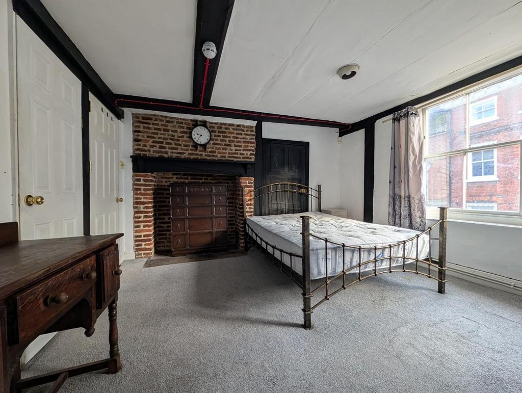 Bedroom 2.jpg