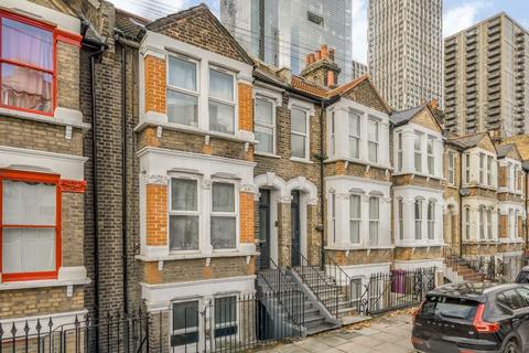 undefined, Manchester Road, London E14