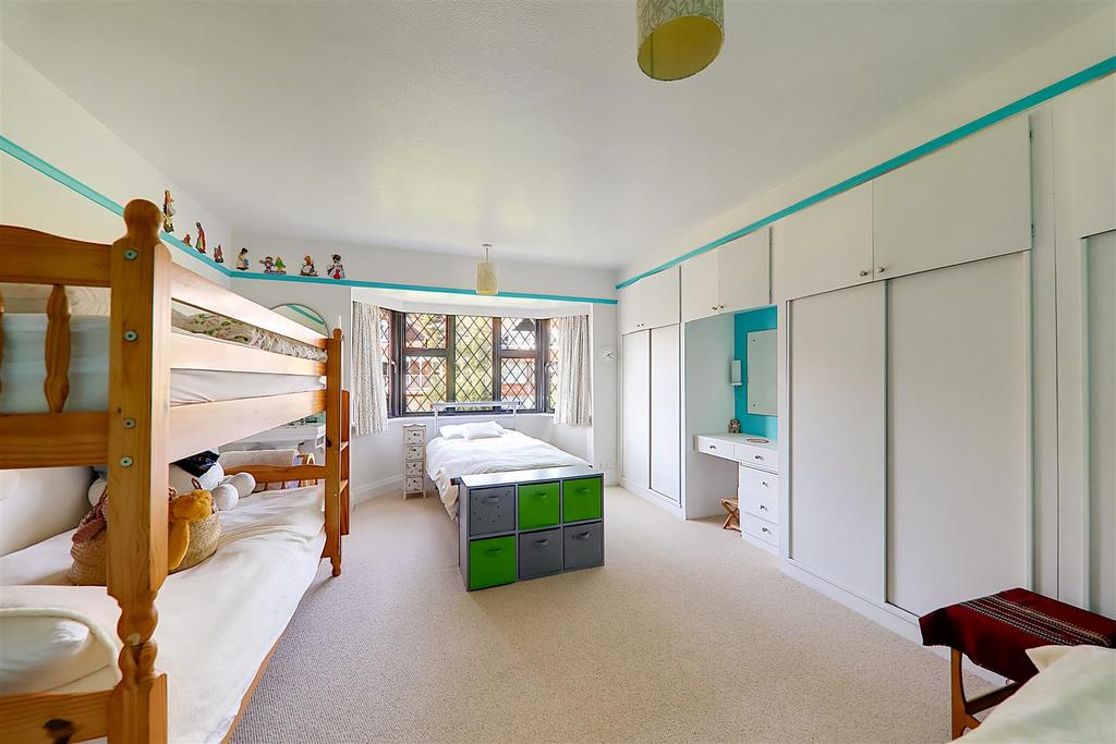 IMG 9949-IMG 9951.jpg