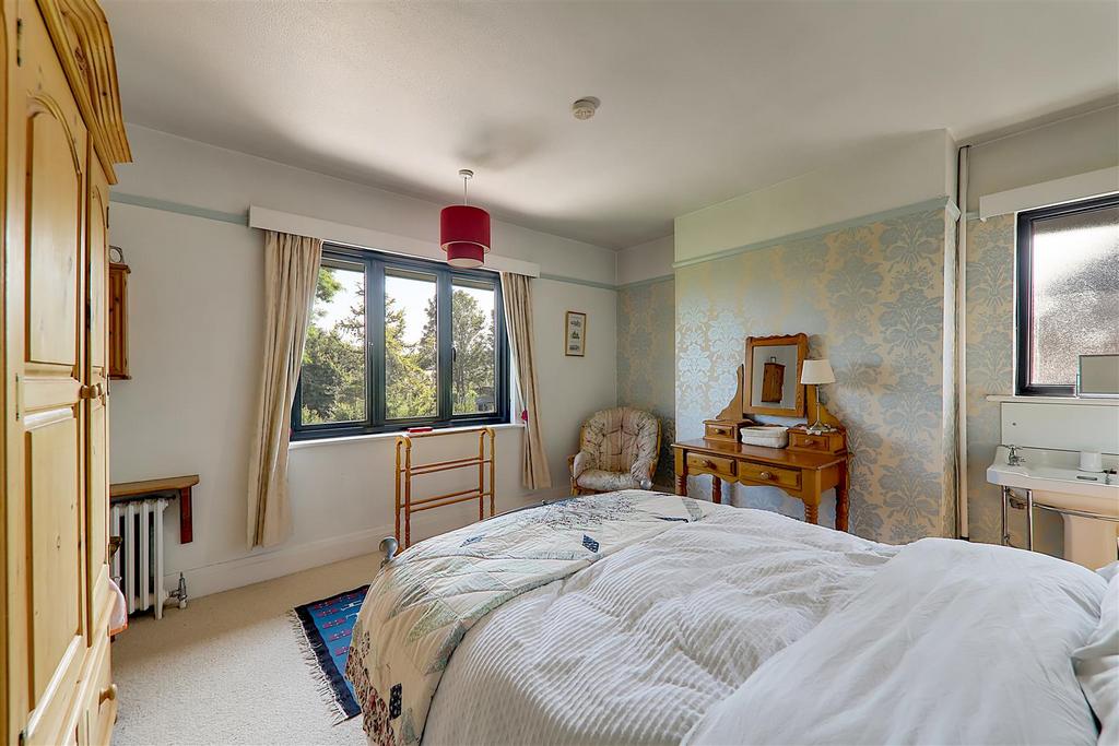 IMG 9967-IMG 9969.jpg