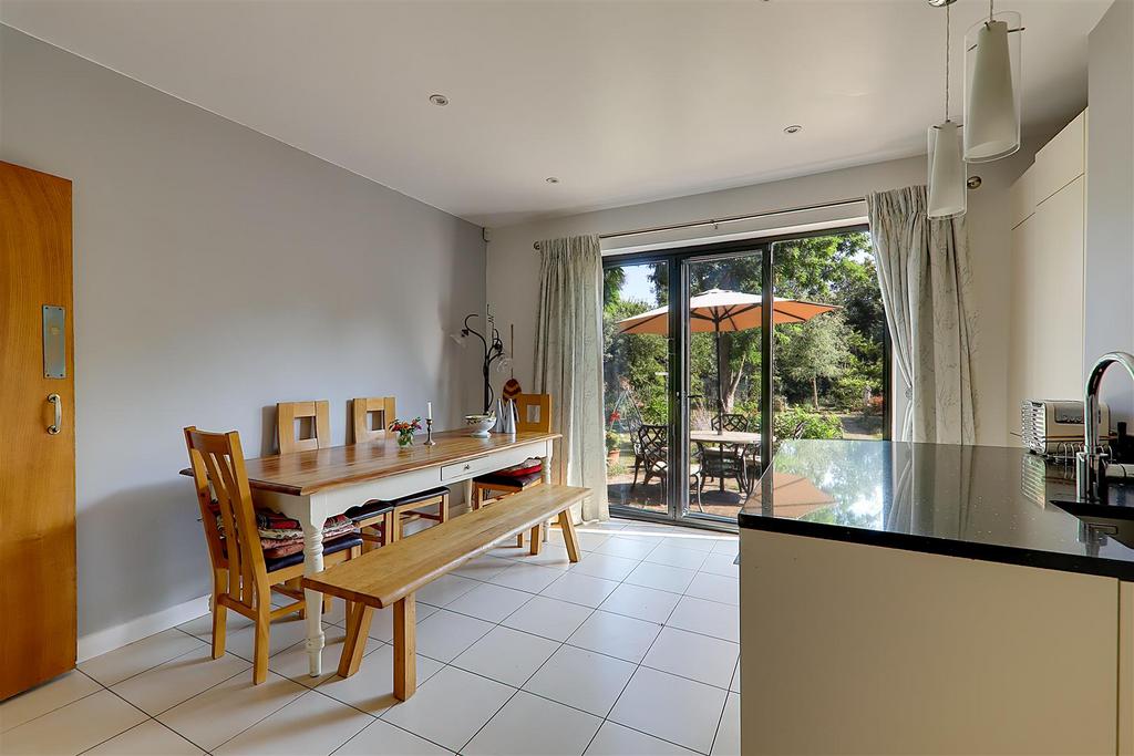 IMG 0025-IMG 0027.jpg