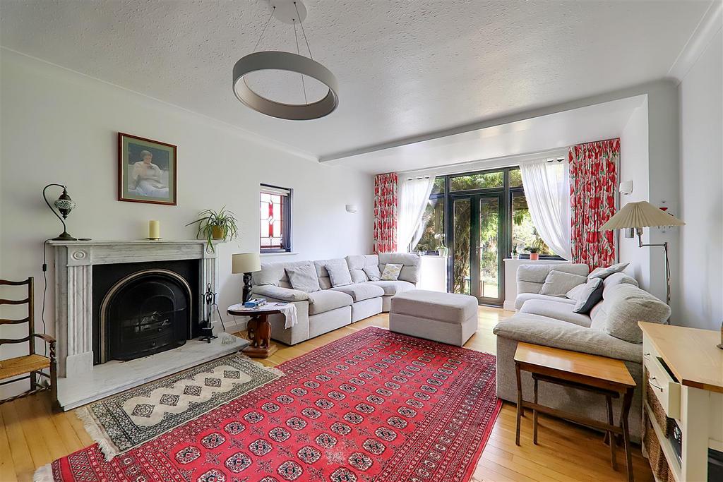 IMG 9892-IMG 9894.jpg