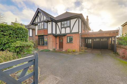 4 bedroom detached house for sale, Charmandean Road, Broadwater, Worthing