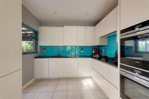 4 bedroom detached house for sale, Charmandean Road, Broadwater, Worthing