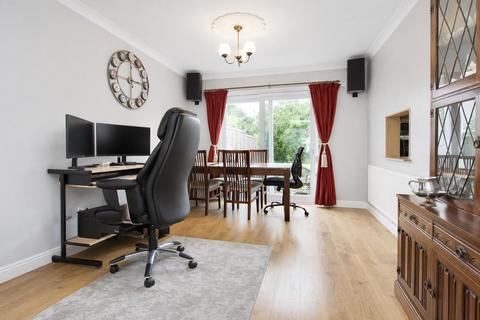 3 bedroom semi-detached house for sale, Lullington Garth, Borehamwood