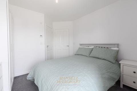 2 bedroom flat for sale, Somerley Drive, Crawley RH10