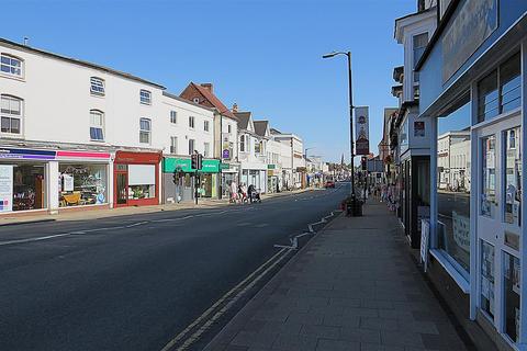 undefined, The Square, Kenilworth