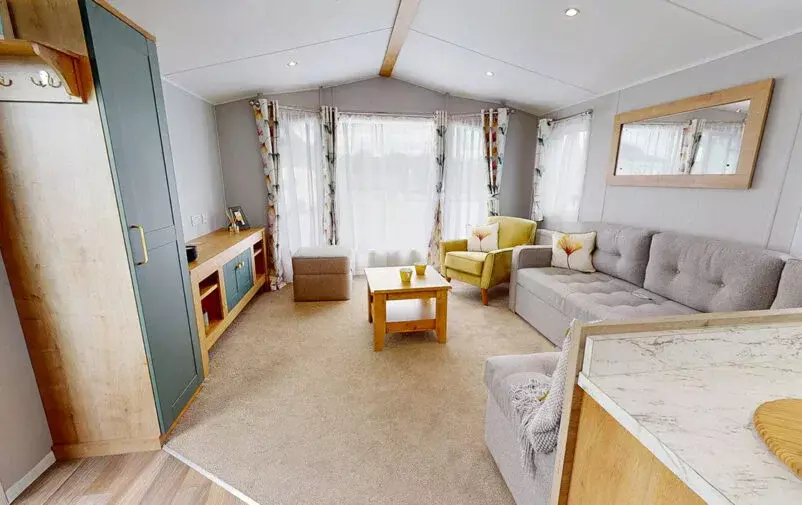 Living Room Web 802x505 F50 50