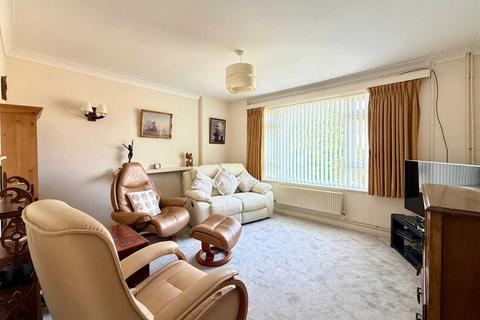 3 bedroom detached bungalow for sale, Leigh on Sea SS9