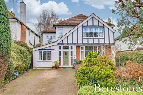 4 bedroom detached house for sale, Mount Crescent, Warley, CM14