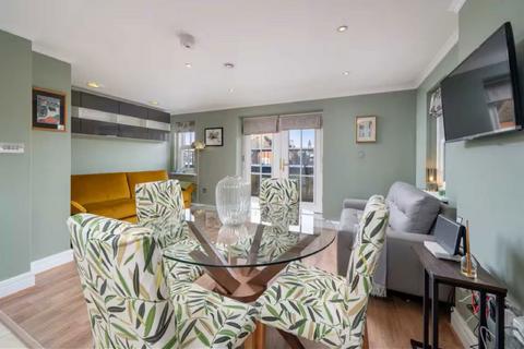 1 bedroom flat for sale, Greyhound Road, London W14