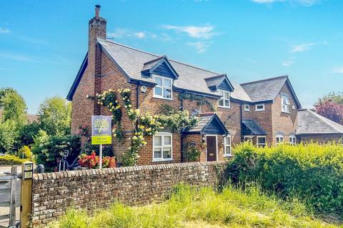 Plough Cottage Farleigh Road, Cliddesden, Basingstoke, RG25 2JL