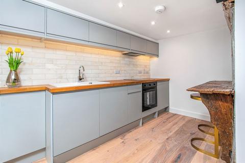 undefined, Tudor Yard, Banbury