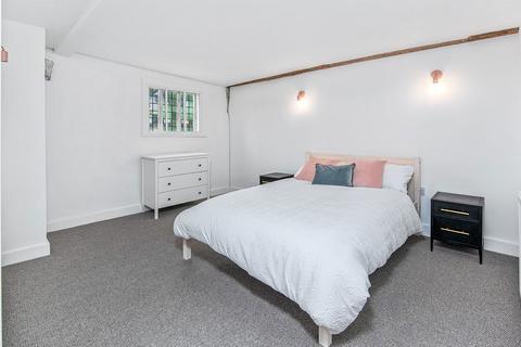 undefined, Tudor Yard, Banbury