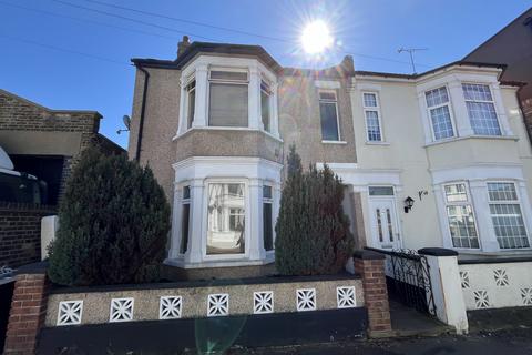 undefined, Burnaby Road, Southend-on-Sea SS1