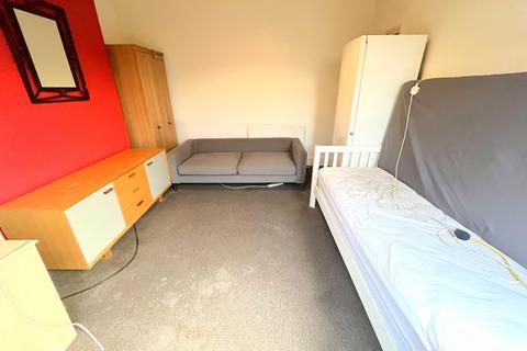 undefined, Burnaby Road, Southend-on-Sea SS1