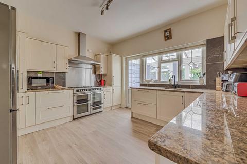 4 bedroom detached house for sale, Woodlands Road, Hockley, SS5