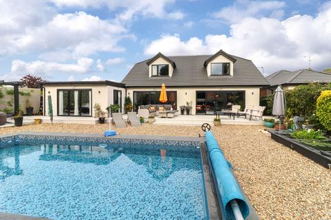 undefined, Oakwood Road, Bricket Wood, AL2