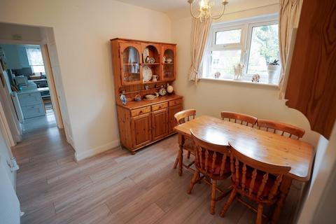 18 The Holt, Wallington, SM6 7LG