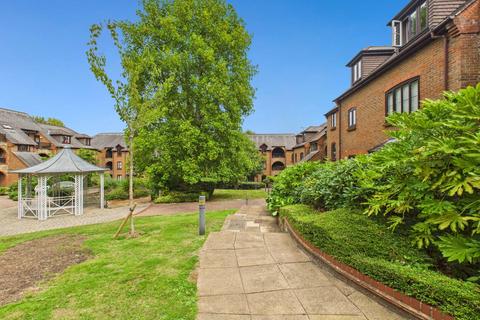 undefined, Kingsmead Road, High Wycombe, Buckinghamshire, HP11
