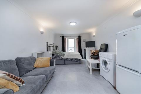 Studio for sale, Rotherhithe Street, London, SE16