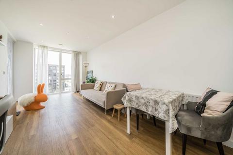 1 bedroom flat for sale, Cavendish Square, London E16