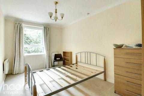 undefined, Danestrete, STEVENAGE