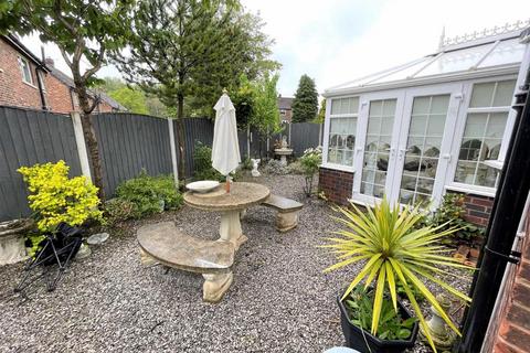 undefined, Balmoral Drive, Leigh