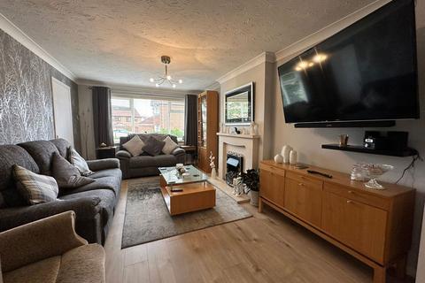 3 bedroom detached house for sale, Glover Drive, Hyde, Greater Manchester, SK14 1RT