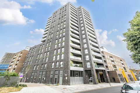 2 bedroom apartment for sale, Creekside, London