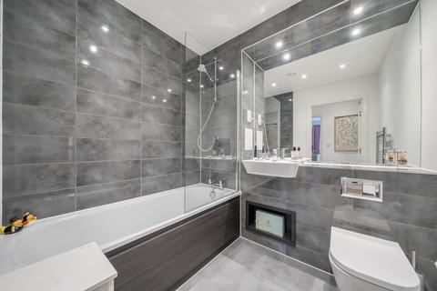 2 bedroom apartment for sale, Creekside, Greenwich