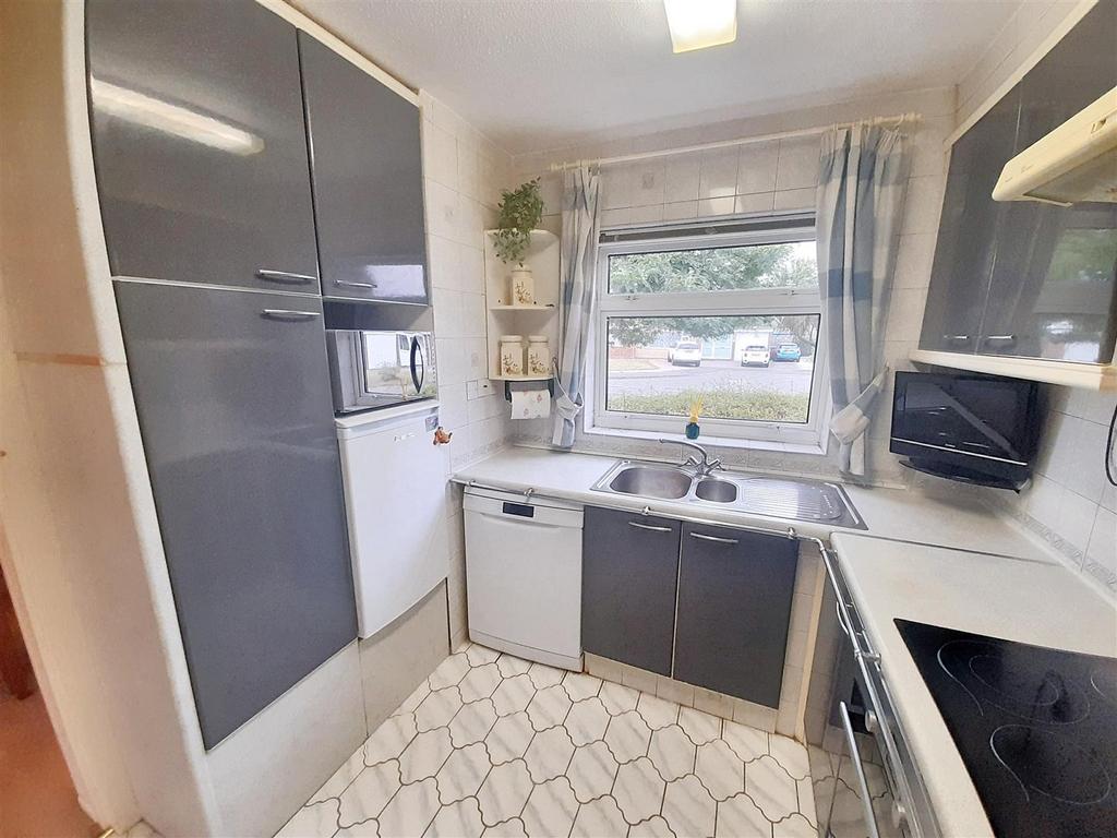Kitchen new.jpg