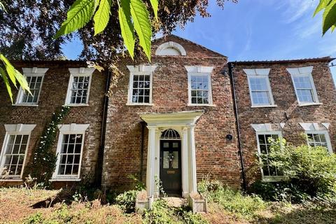 undefined, Rose Villa 3 East Street Alford LN13 9EQ