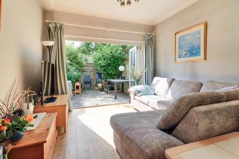 3 bedroom end of terrace house for sale, Auckland Road, Cambridge